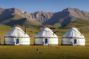 Ak-Sai Travel Yurt Camp