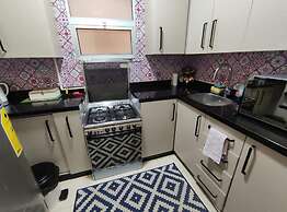 Amazing 2-bed Apartment in Cairo Madinty