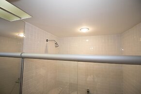 360 Athos Bulcão by Ozped