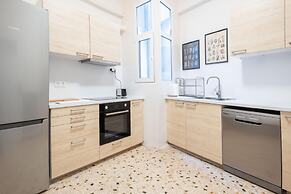 Superb Family Apt In The Center Of Athens