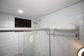 360 Lake Side by Ozped