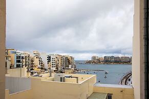 Chic 1BR Retreat in St Julian's