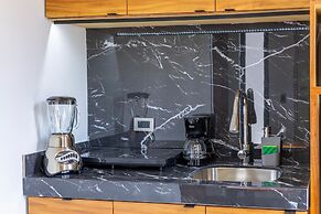 El Desierto by Naya Homes