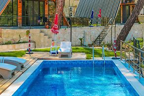 Kandybos Eco Farm Village