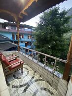 Diamond Valley x One Light Stays