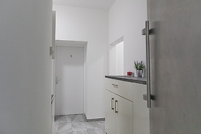 Enkplatz U3- Affordable 5BR shared Apt.