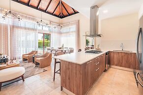 Elegant Villa w Pool at Green Village ABB