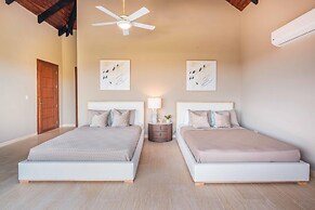 Elegant Villa w Pool at Green Village ABB