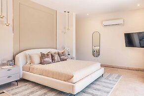 Elegant Villa w Pool at Green Village ABB