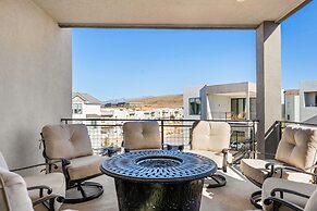 Hello Sunshine 6 Bedroom Home