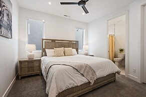 Hello Sunshine 6 Bedroom Home