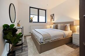 The Harlesden Escape - Spacious 3bdr Flat With Balcony