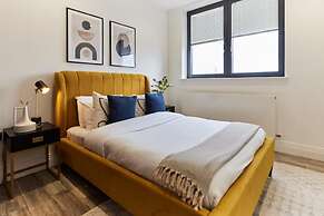 The Harlesden Escape - Spacious 3bdr Flat With Balcony