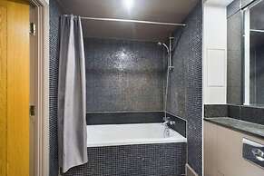 The Vauxhall Hideout - Comfy 2bdr Flat With Balcony