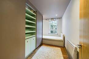 The Vauxhall Hideout - Comfy 2bdr Flat With Balcony