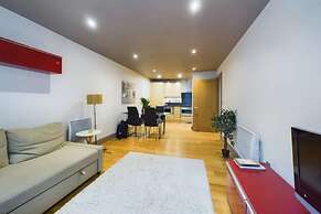 The Vauxhall Hideout - Comfy 2bdr Flat With Balcony