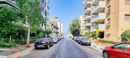 Geula Solaire in Tel Aviv-yafo