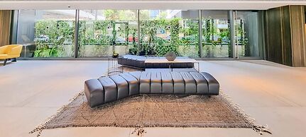 Geula Solaire in Tel Aviv-yafo