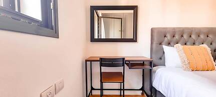 Geula Solaire in Tel Aviv-yafo