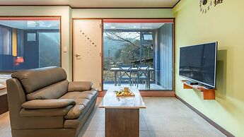 Gapyeong Poin Poolvilla Pension