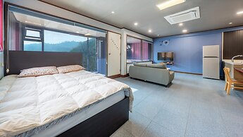 Gapyeong Poin Poolvilla Pension