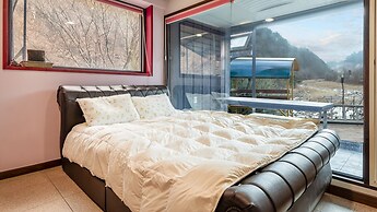 Gapyeong Poin Poolvilla Pension