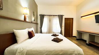 Lok Taneuy Residence