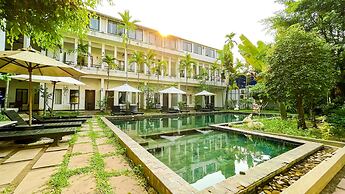 Lok Taneuy Residence