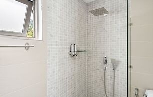 Luxury 5 Bedroom Modern Villa - KBR17