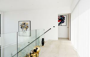 Luxury 5 Bedroom Modern Villa - KBR17