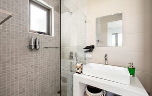 Luxury 5 Bedroom Modern Villa - KBR17