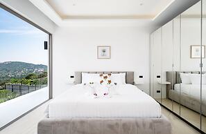 Luxury 5 Bedroom Modern Villa - KBR17