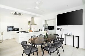 Luxury 5 Bedroom Modern Villa - KBR17