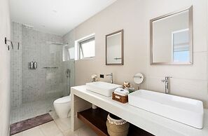 Luxury 5 Bedroom Modern Villa - KBR17