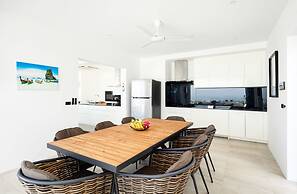 Luxury 5 Bedroom Modern Villa - KBR17