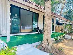 Long Beach Club Krabi