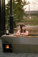 Yellowstone Peaks Hotel