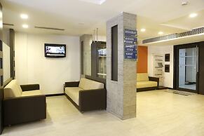 Click Hotel Yuvraj