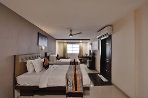 Click Hotel Yuvraj