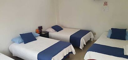 HOSPEDAJE DELFIN AZUL