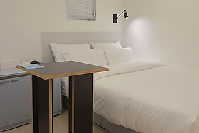 Aank Hotel Seoul Sinchon