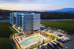 Staybridge Suites Pigeon Forge Smoky Mtns by IHG