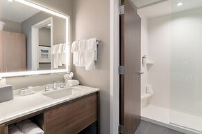 Staybridge Suites Pigeon Forge Smoky Mtns by IHG