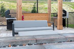 Staybridge Suites Pigeon Forge Smoky Mtns by IHG