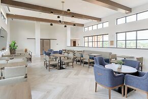 Staybridge Suites Pigeon Forge Smoky Mtns by IHG