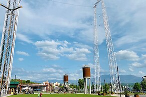 Staybridge Suites Pigeon Forge Smoky Mtns by IHG