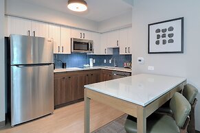 Staybridge Suites Pigeon Forge Smoky Mtns by IHG