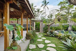 Ratni Ubud Villa