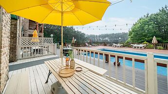 Taean Atirans Beach Pension