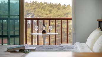 Taean Atirans Beach Pension